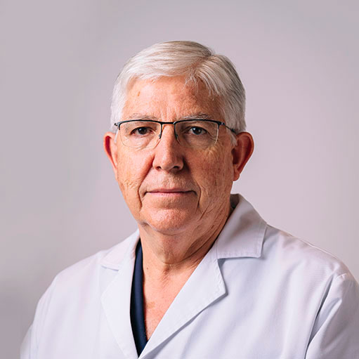 Dr. Luis Casado